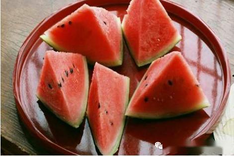 吃瓜入口热门大瓜,吃瓜群众纷纷热议