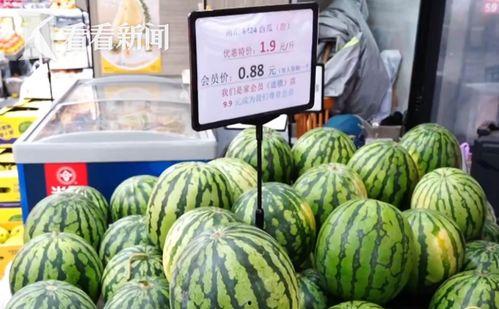 现在热门大瓜,某明星恋情曝光，背后真相令人震惊